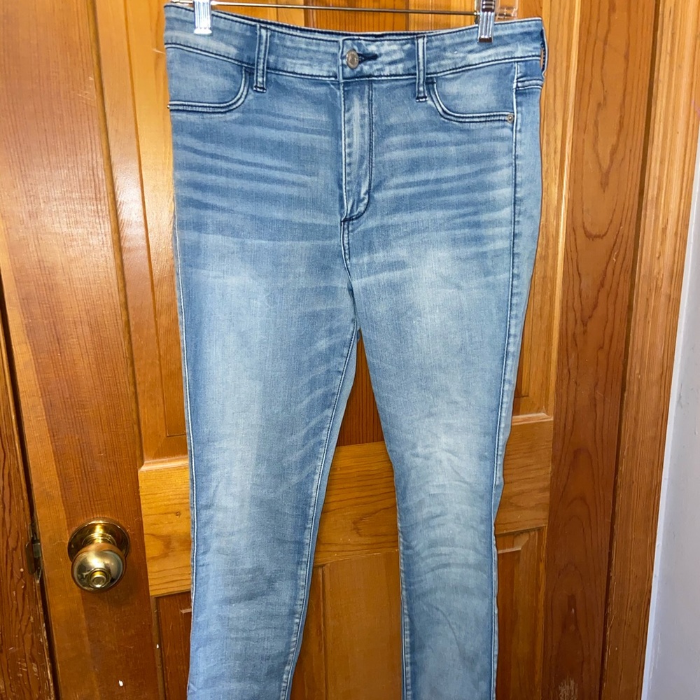 Light wash jeans